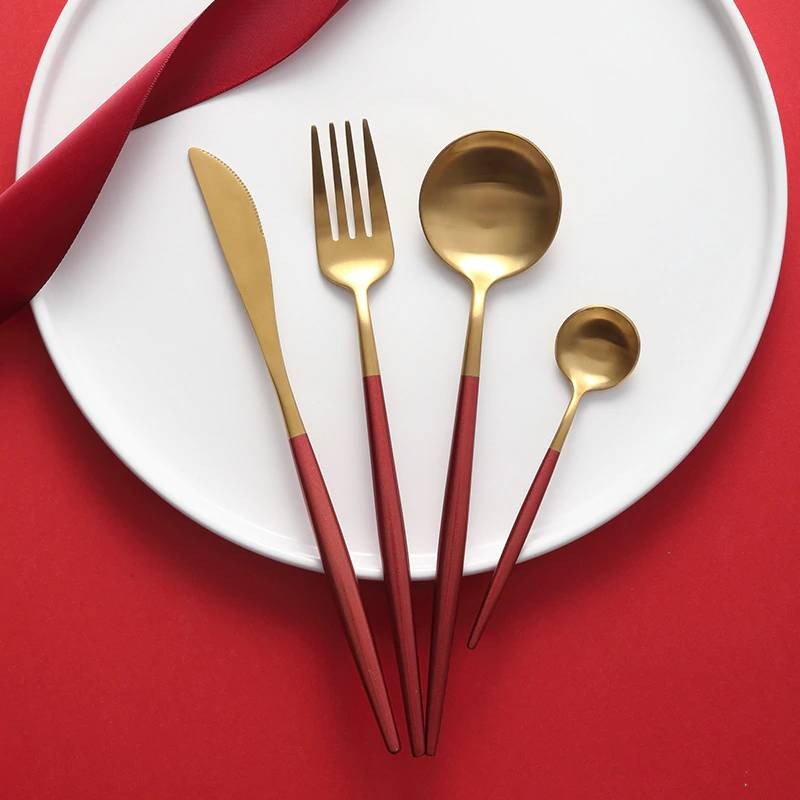 Luxury Red & Golden Flatware Cutlery Set (4pcs)