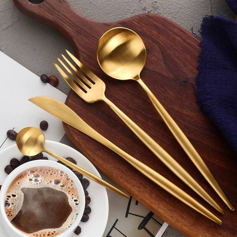 Luxury Pure Golden Flatware Cutlery Set (4pcs)